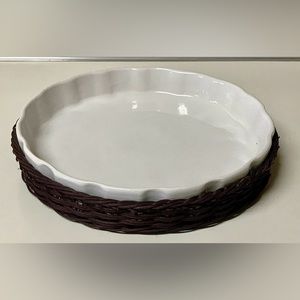 1970s Vintage Glazed Stoneware Wicker Basket Quiche Pie Baking Serving Dish